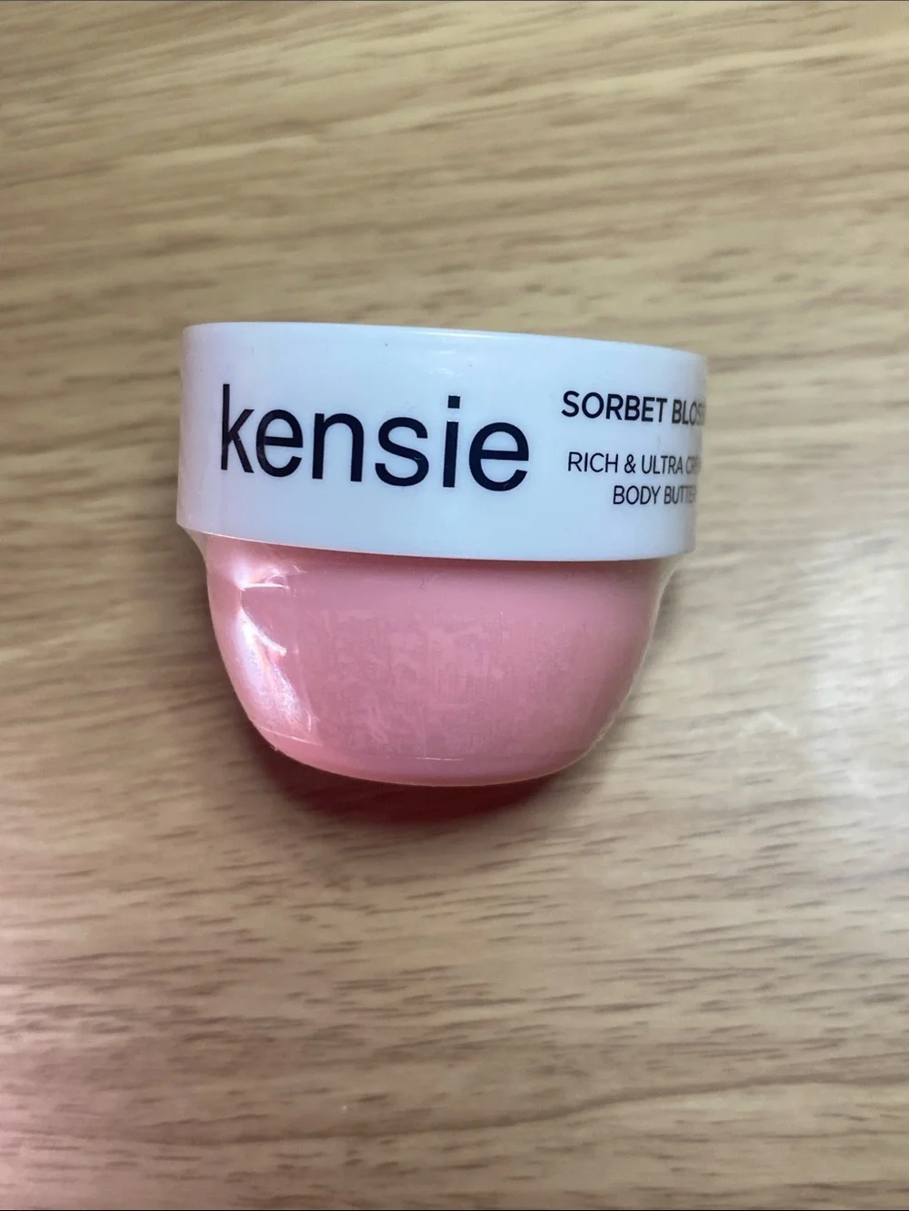 Kensie Sorbet Blossom Body Butter - White